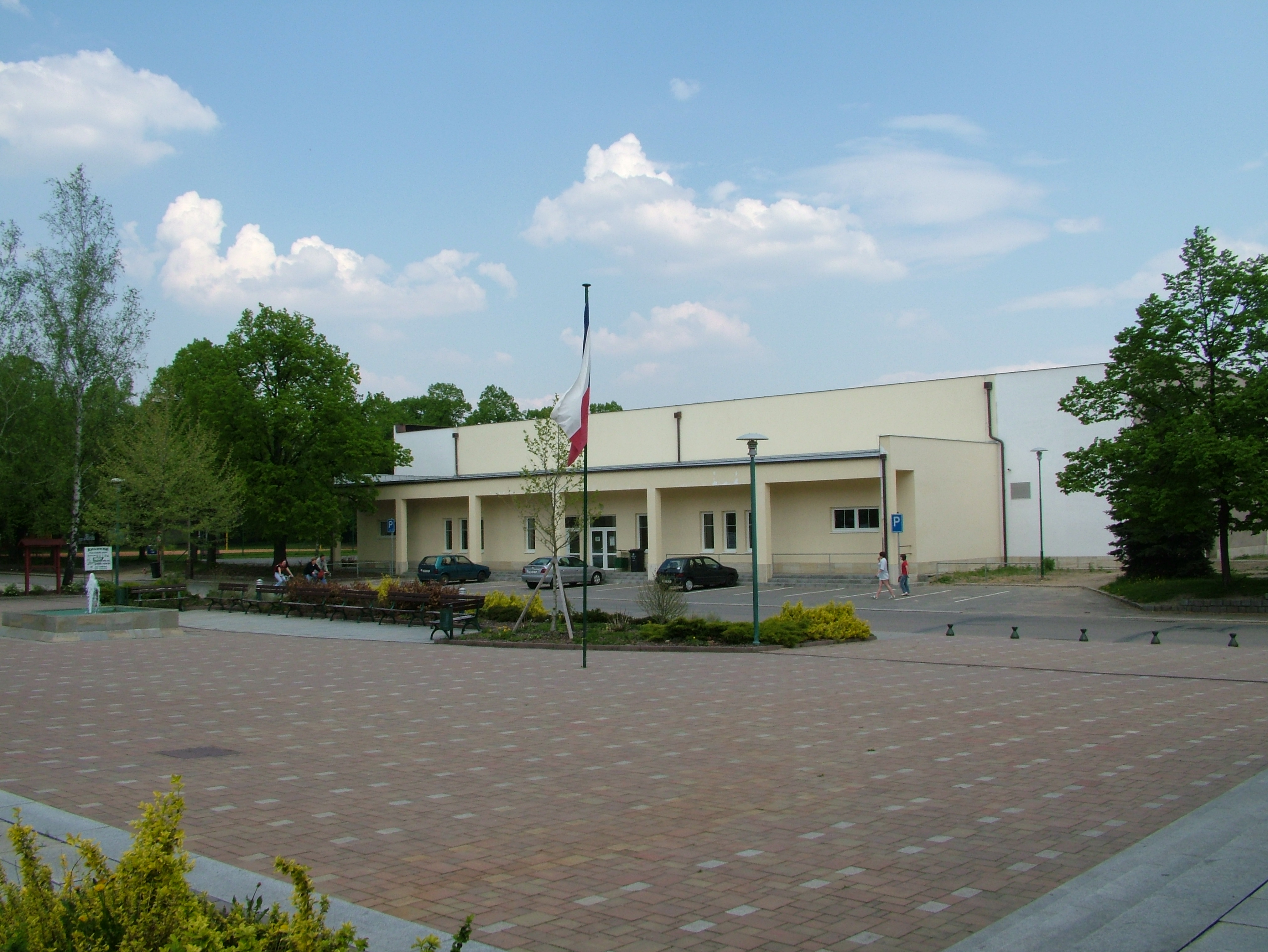 Zobrazit obrázek: Sportovní hala